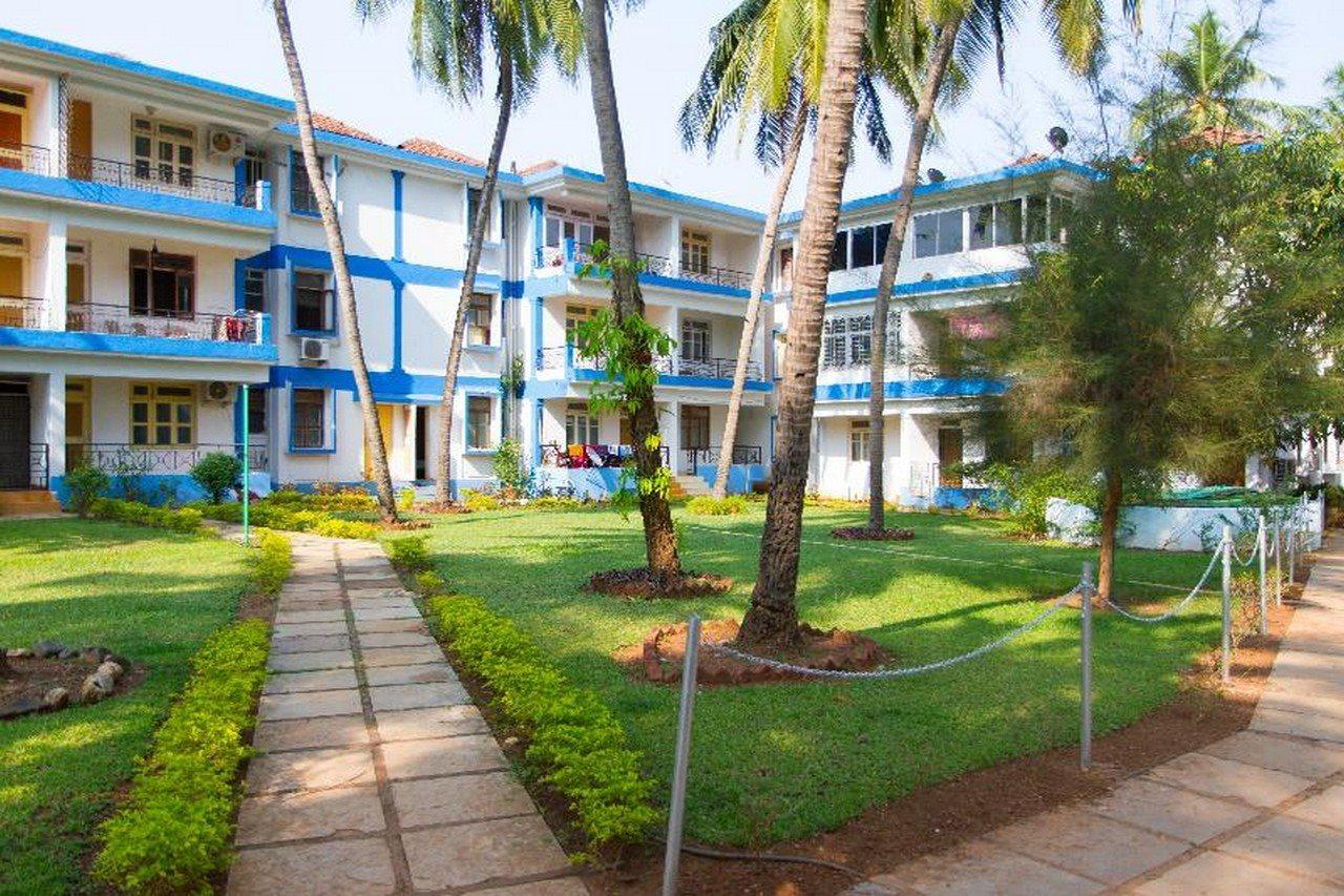 Dona Alcina Resorts Candolim Exterior foto